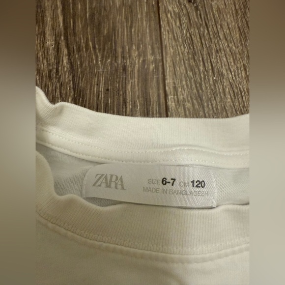 Zara Boys White Long Sleeve Basic T Shirt Size 6-7 - Picture 2 of 3